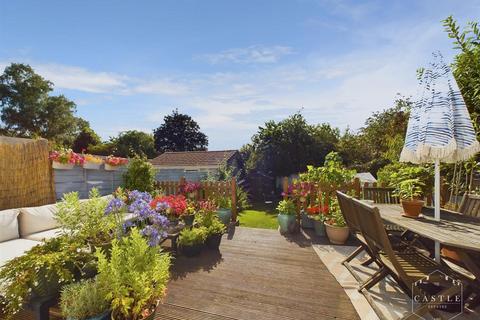 3 bedroom semi-detached house for sale, Burleigh Road, Hinckley