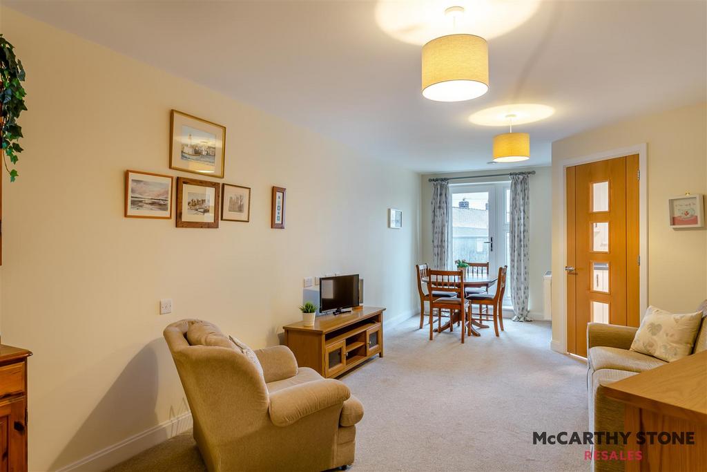 8623429-interior07.jpg