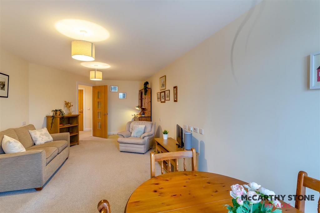 8623429-interior15.jpg