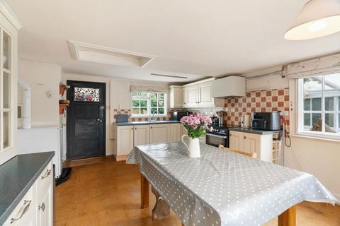 4 bedroom end of terrace house for sale, Church Hill, Helions Bumpstead