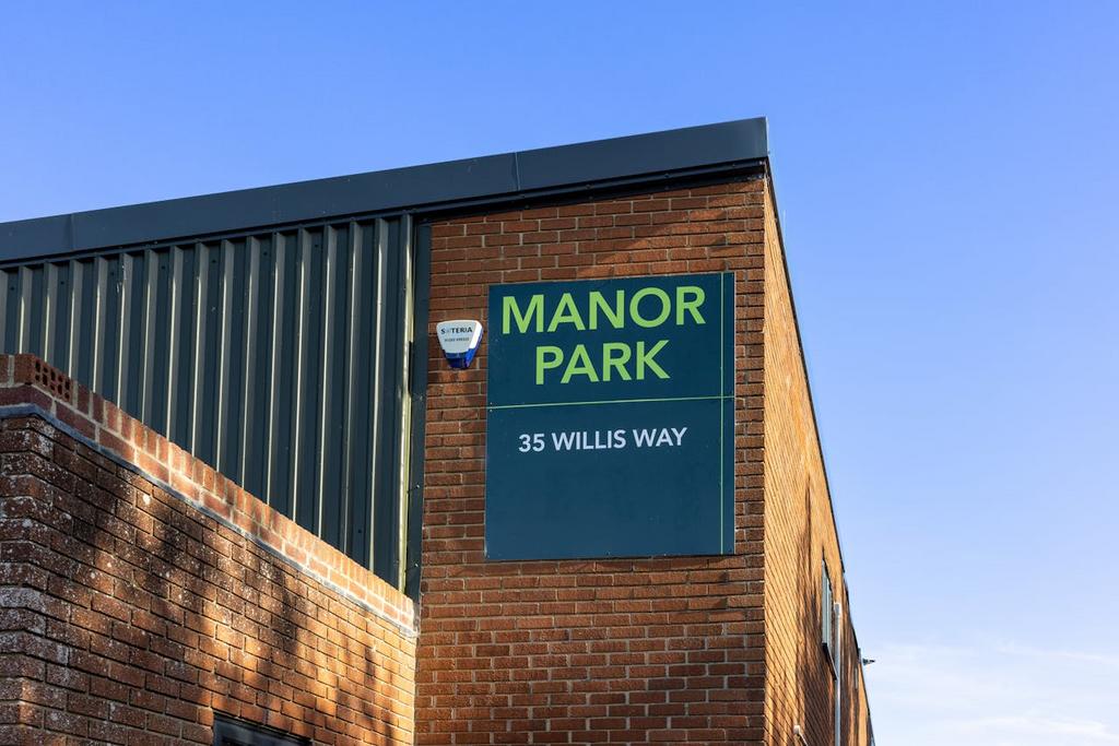 Manor Park Poole 15.jpg