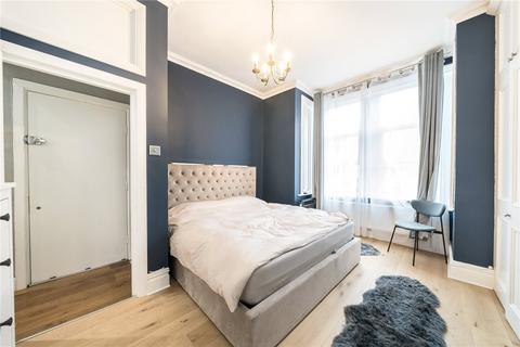 2 bedroom apartment for sale, Larch Road, London NW2