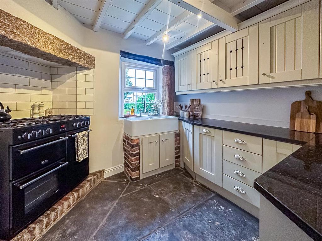 New Road, Middlestown WF4 2 bed house for sale £235,000
