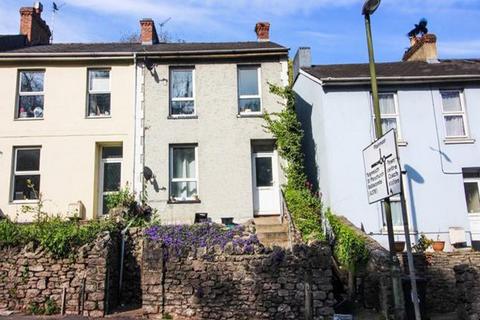 2 bedroom end of terrace house to rent, Hele Road, Torquay TQ2