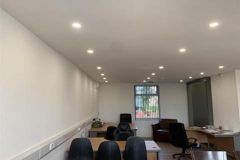 Property to rent, Warrington Road, Wigan WN4