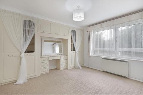 1 bedroom flat for sale, Forest View, London E4