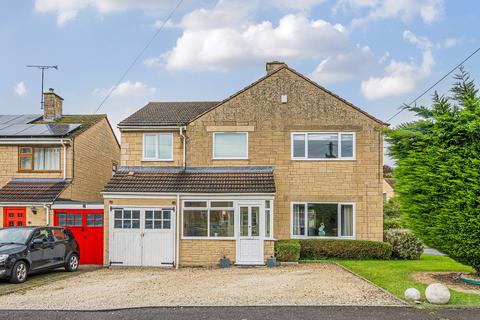 4 bedroom detached house for sale, Oak Gardens, Bredon, Tewkesbury, Gloucestershire