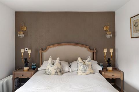 52 Ashmore Road, London, SE18 4BY