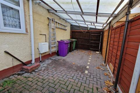 6 Marsh Lane, Fordhouses, Wolverhampton, WV10 6RU