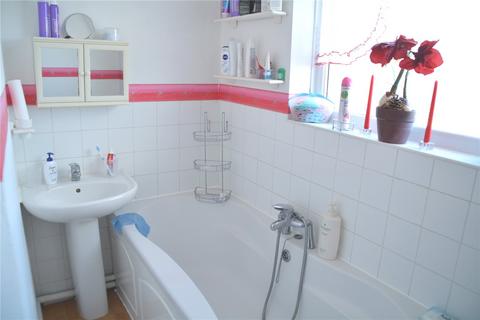 1 bedroom flat for sale, Kitchener Avenue, Kent DA12