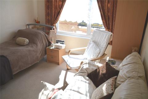 1 bedroom flat for sale, Kitchener Avenue, Kent DA12