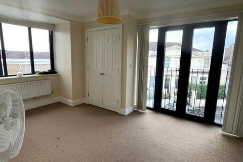 2 bedroom apartment to rent, London Road, Northfleet