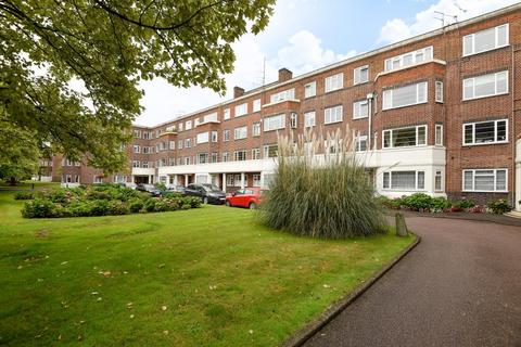 2 bedroom flat for sale, Sheen Court,  Richmond,  TW10