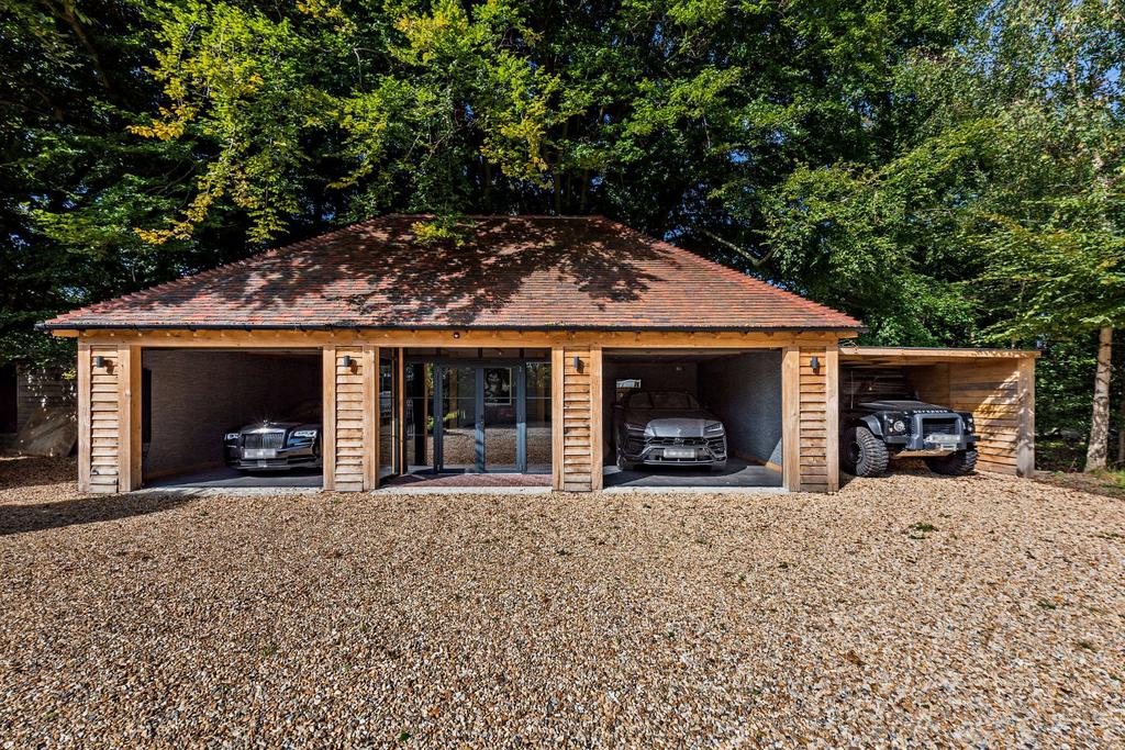 Garage Block