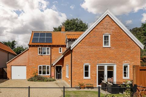 4 bedroom detached house for sale, Ron Fielder Close, Salhouse, Norwich