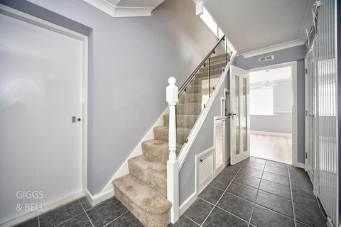 undefined, Brompton Close, Luton, Bedfordshire, LU3