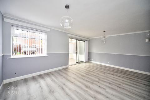 undefined, Brompton Close, Luton, Bedfordshire, LU3