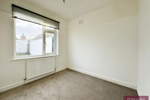 17 Dyserth Road, Rhyl, LL18 4DR