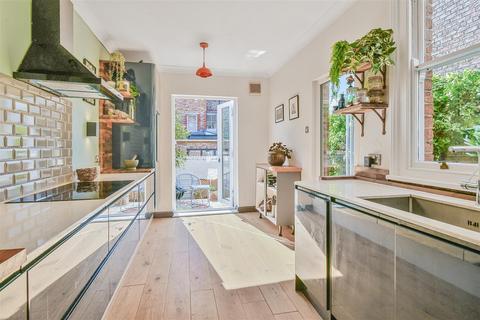 6 Aldreth Grove, York, YO23 1LB