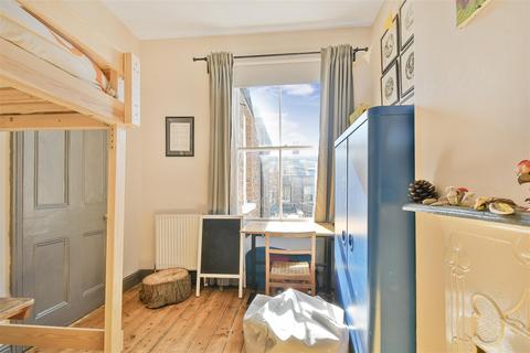 6 Aldreth Grove, York, YO23 1LB