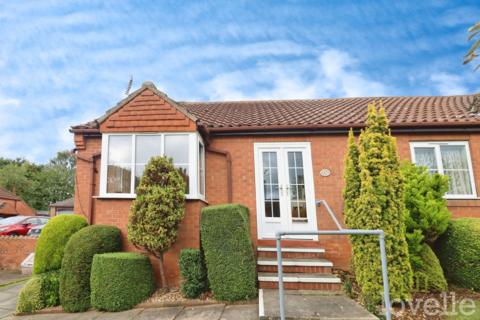 2 bedroom bungalow for sale, Heritage Court, Navenby LN5