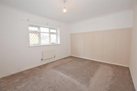 2 bedroom flat to rent, Aldwick Road, Bognor Regis, PO21