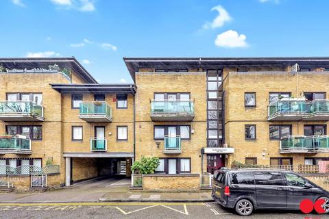 2 bedroom flat for sale, St. Mary Graces Court, Cartwright Street, Tower Hill E1