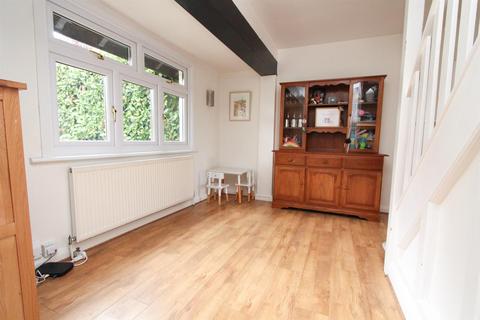10 Briar Lane, Carshalton, SM5 4PX