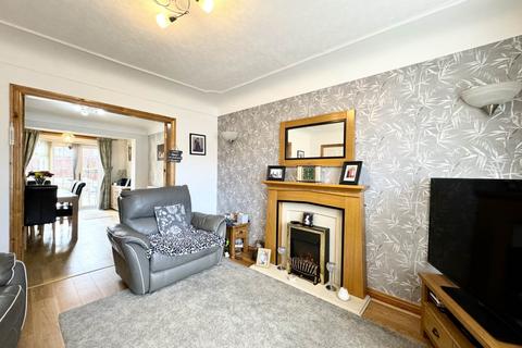 3 bedroom semi-detached house for sale, Paisley Avenue, St Helens