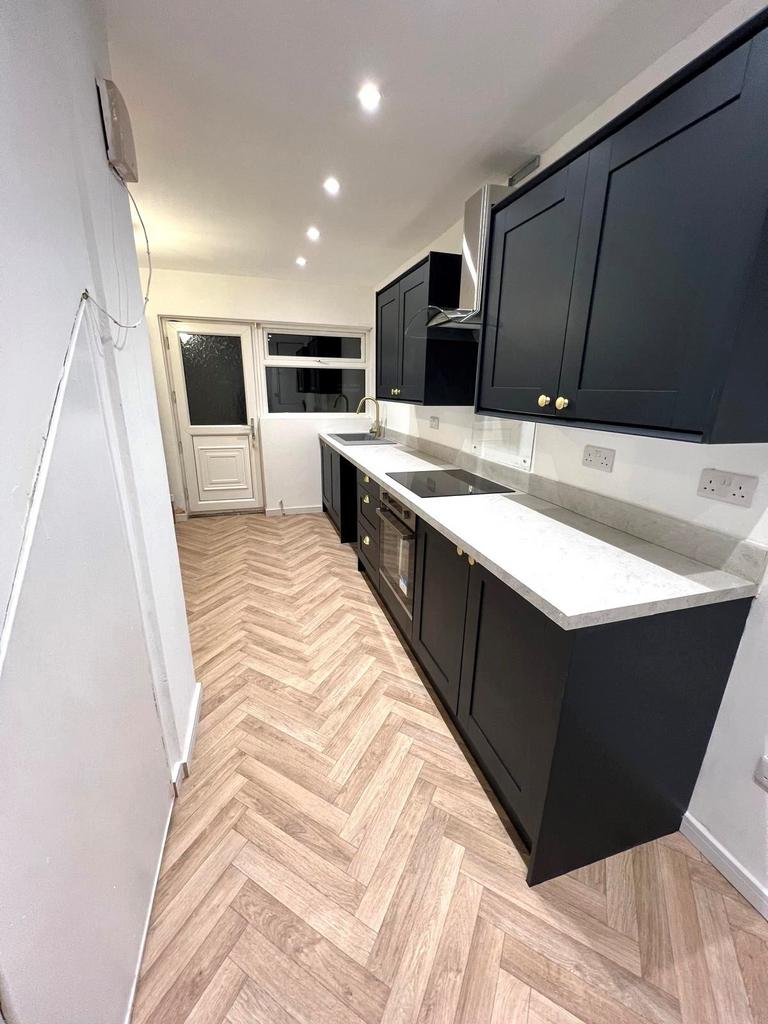 Gibbons Drive, Sheffield, South... 3 bed house to rent £895 pcm (£207 pw)