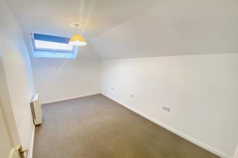 2 bedroom apartment to rent, Rutherford Close, Uxbridge, Greater London