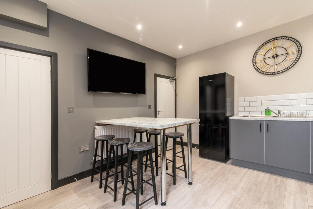 2 Kitchen