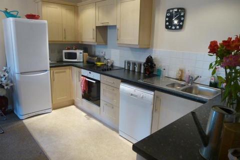 2 bedroom apartment to rent, Hollins Bank Court, Bolton Rd, Blackburn, BB2 4GY