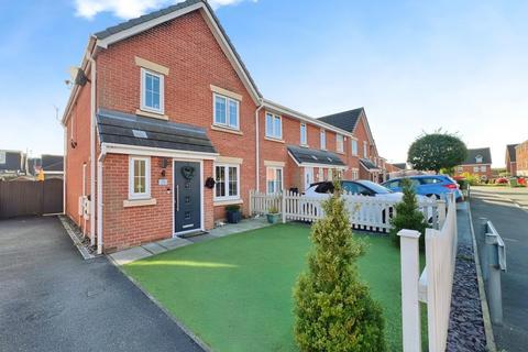 4 bedroom house for sale, Runfield Close, Leigh