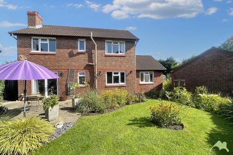 4 bedroom detached house for sale, Maple Road, Preston