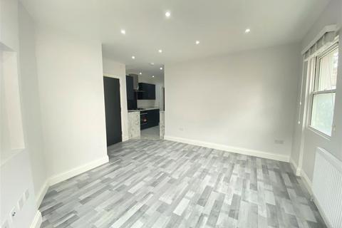 1 bedroom flat to rent, Harrow Road, Kensal Green