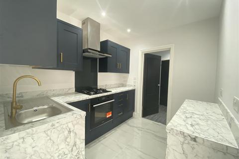 1 bedroom flat to rent, Harrow Road, Kensal Green