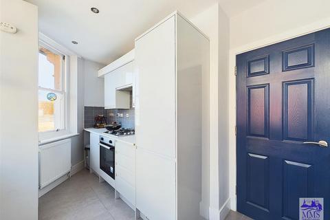 1 bedroom flat for sale, High Street, Chatham