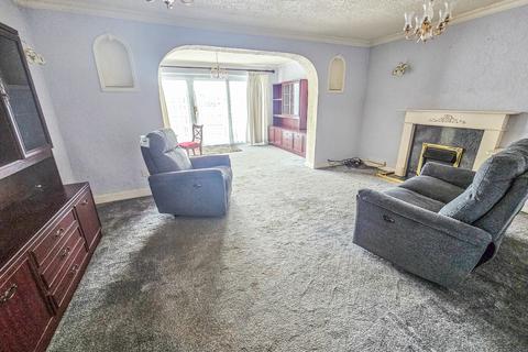 11 Browne Close, Romford, RM5 2HD