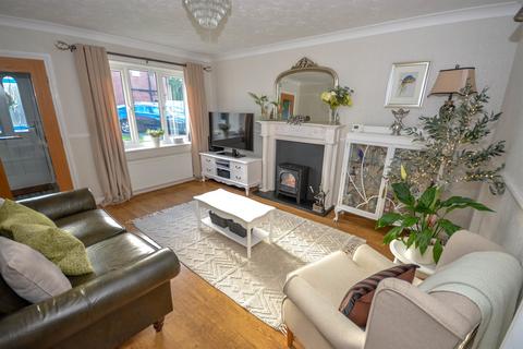 3 bedroom semi-detached house for sale, Beaconside, South Shields