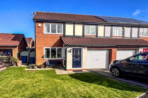 3 bedroom semi-detached house for sale, Beaconside, South Shields