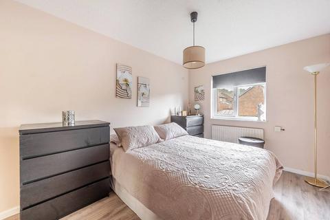 12 Caddis Close, Stanmore, HA7 3TL