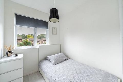 12 Caddis Close, Stanmore, HA7 3TL