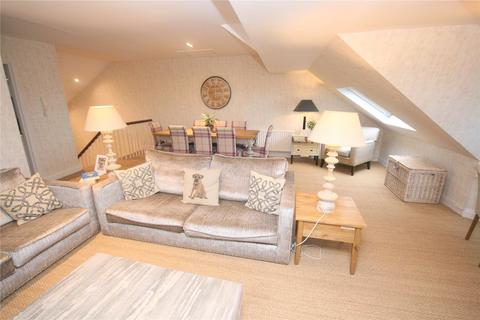 Flat C, 34 Beverley Terrace, North Shields, NE30 4NU