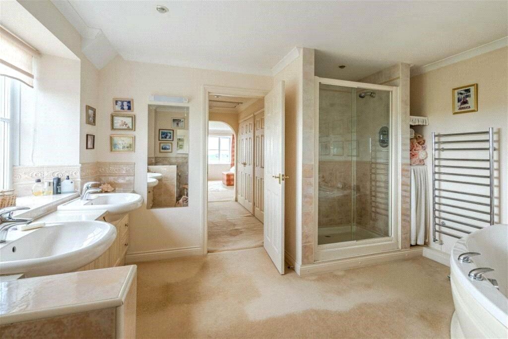 Kingscote, Gloucestershire GL8 3 bed house for sale £1,600,000