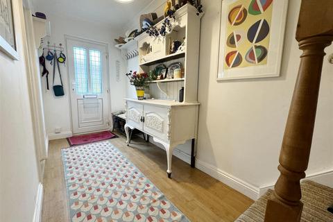 15 Liskey Hill, Perranporth, TR6 0ET