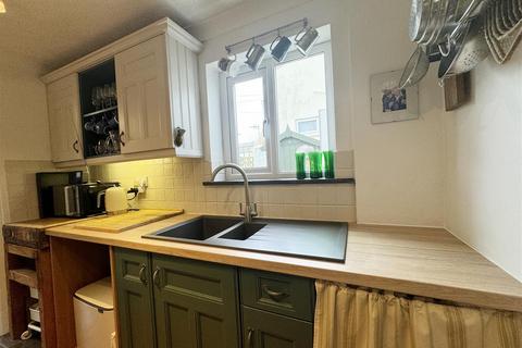 15 Liskey Hill, Perranporth, TR6 0ET