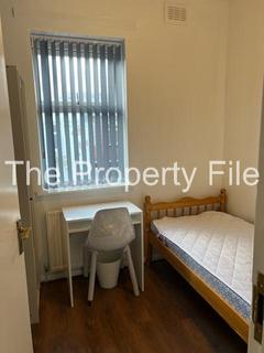 4 bedroom terraced house to rent, Ossory Street, Manchester M14