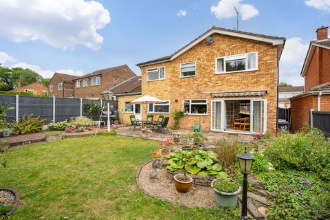 5 bedroom detached house for sale, Maple Grove, Bishops Stortford