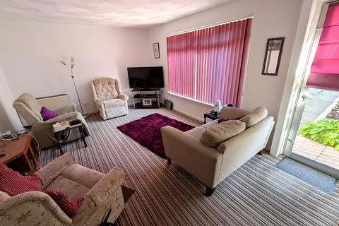 3 bedroom terraced house for sale, Morar Drive, Cumbernauld G67